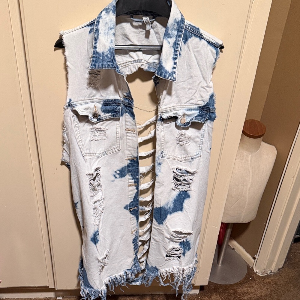 American Bazi Distressed Denim bleached denim Vest with pockets size 2x